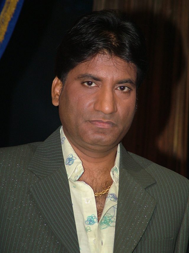 बॉलीवुड की ये मशहूर हस्तियां 
जो हमें २०२२ में अलविदा कह गई।